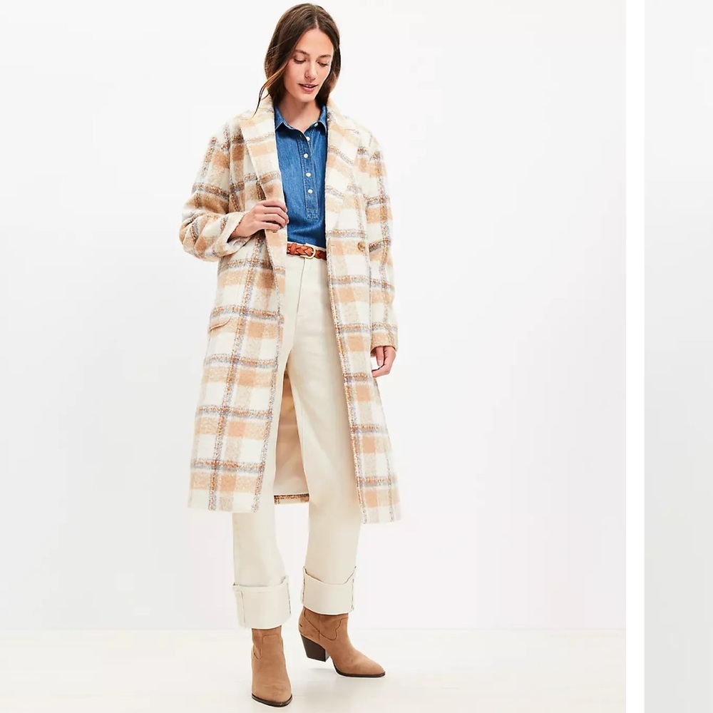 Boucle Modern Coat in Cream and Tan